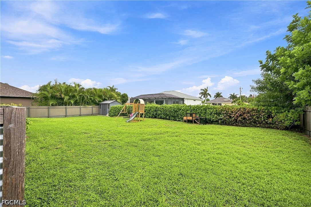 3 Bed SingleFamilyResidence for Sale in Cape Coral, photo 42