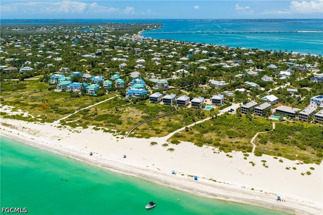 4 Bed Pool Home for Sale in Sanibel, photo 42