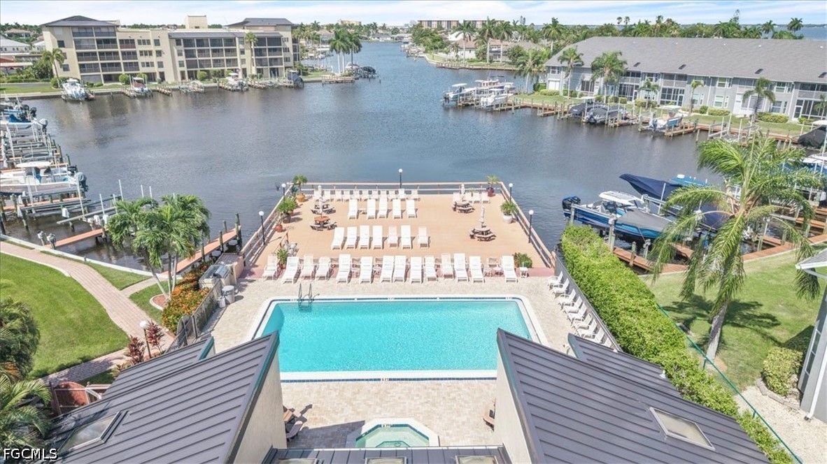 2 Bed Waterfront Home for Sale in Cape Coral, photo 42