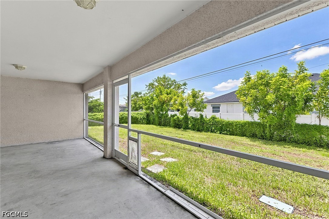 3 Bed SingleFamilyResidence for Sale in Cape Coral, photo 42