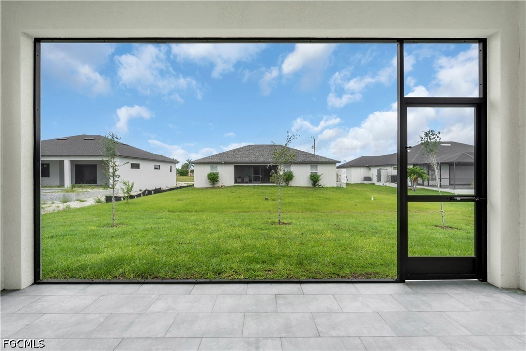 3 Bed SingleFamilyResidence for Sale in Cape Coral, photo 42