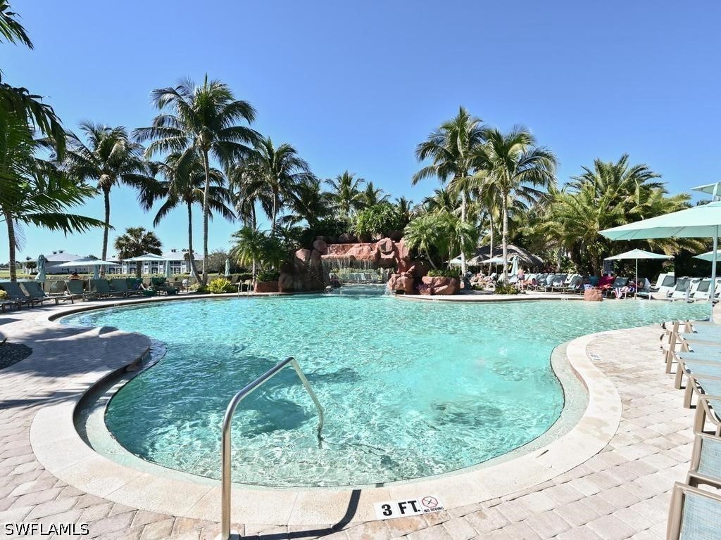 2 Bed Waterfront Home for Sale in Hawthorne, photo 42