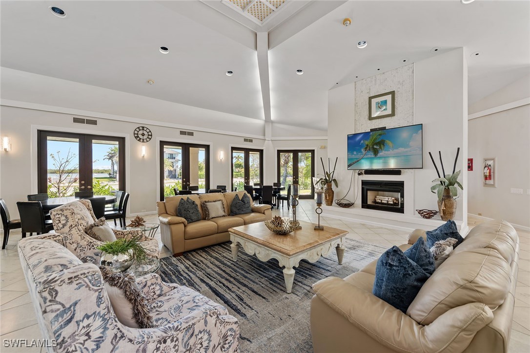 2 Bed Waterfront Home for Sale in La Peninsula, photo 43