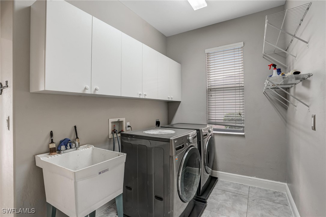 4 Bed Pool Home for Sale in Westminster, photo 43