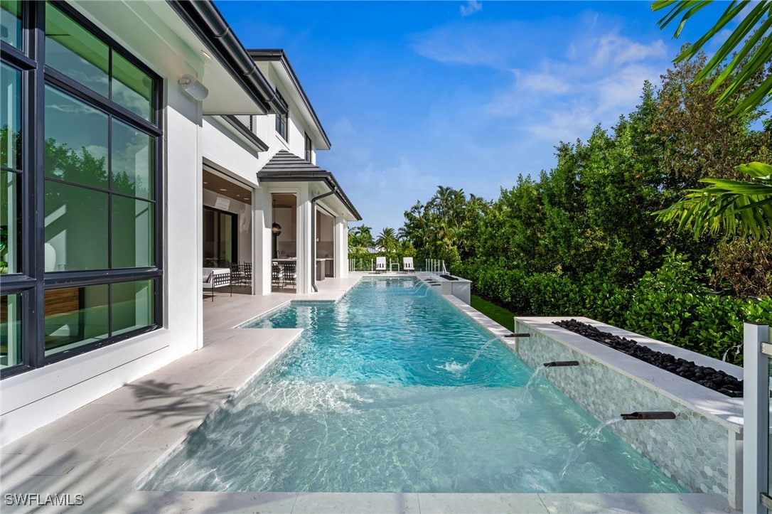 5 Bed Pool Home for Sale in Park Shore, photo 43