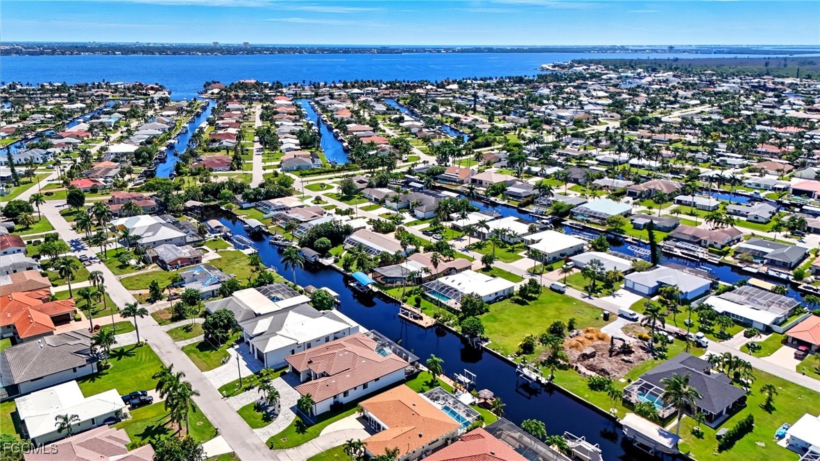 3 Bed Pool Home for Sale in Cape Coral, photo 43