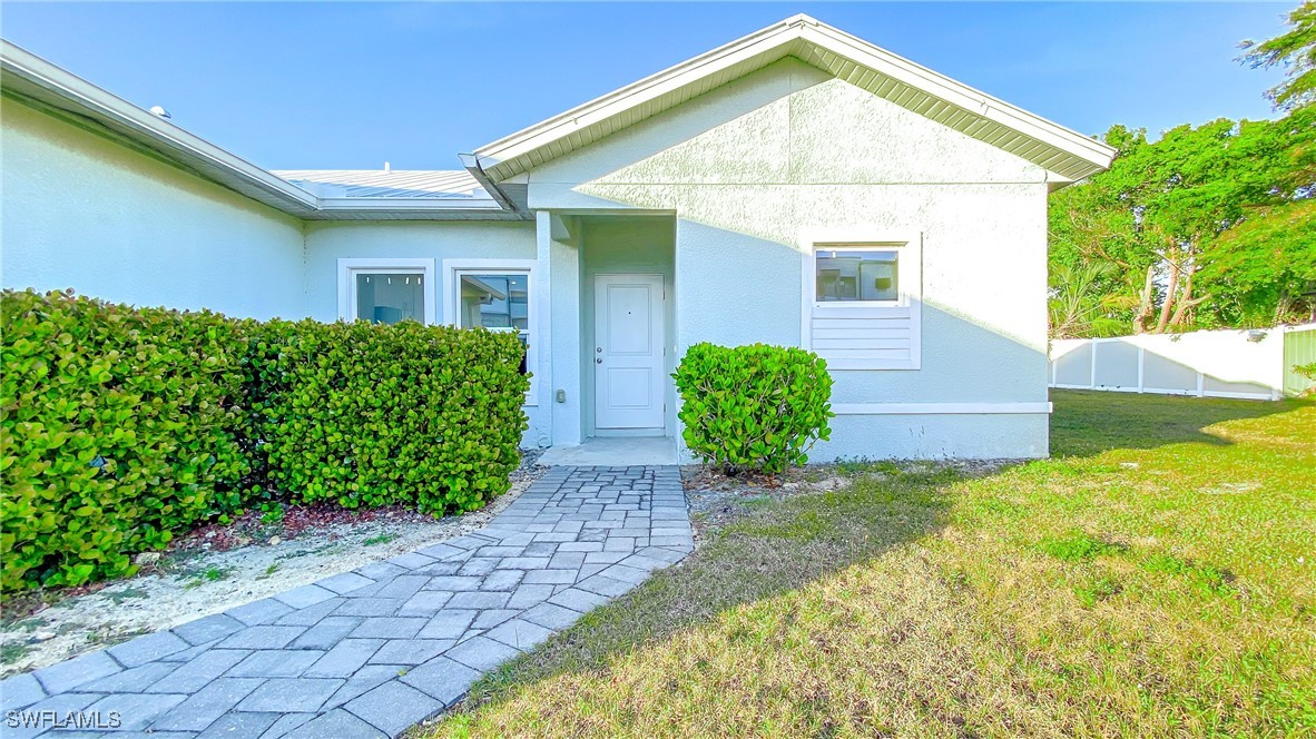 3 Bed SingleFamilyResidence for Sale in Cape Coral, photo 43