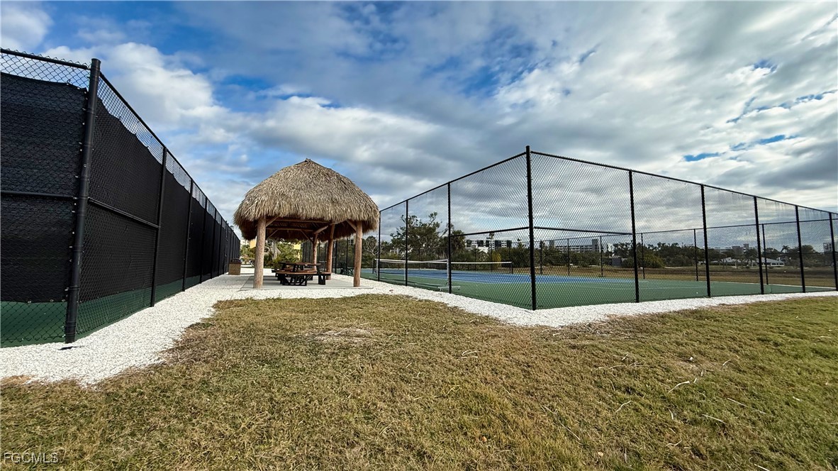 2 Bed Waterfront Home for Sale in Fort Myers Beach, photo 43