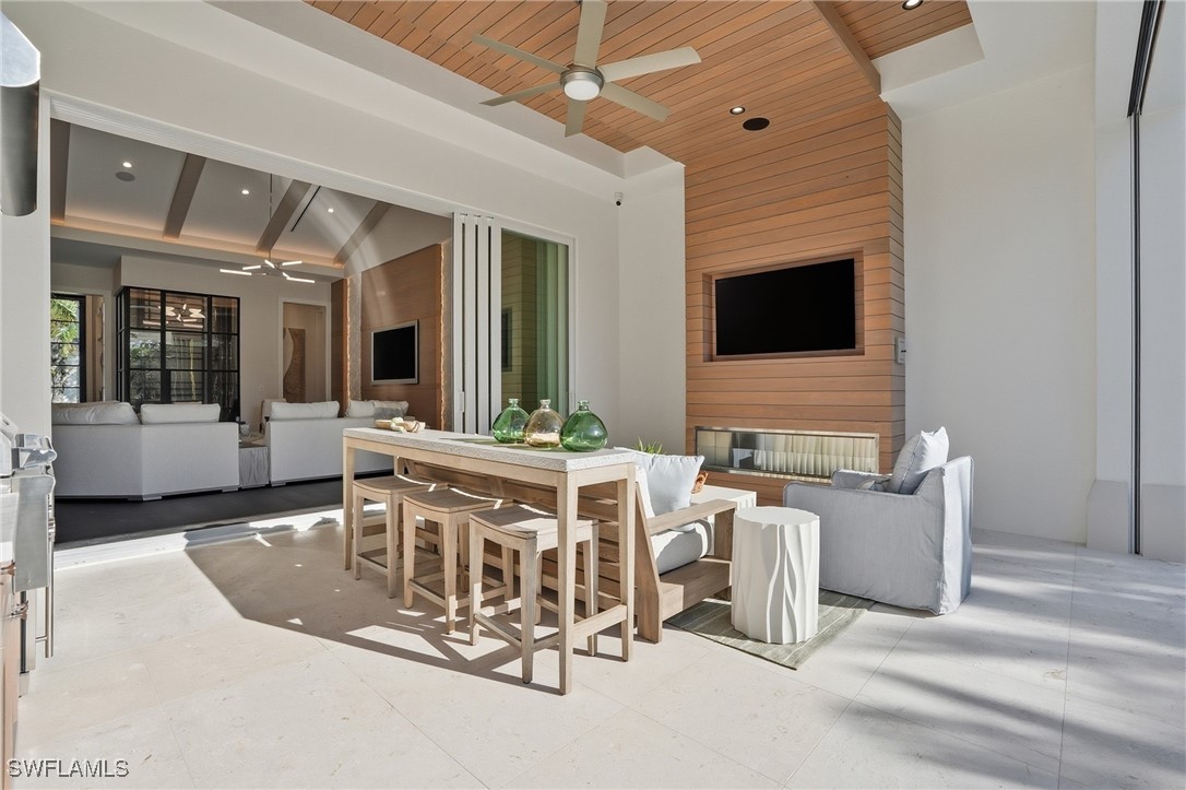 5 Bed Pool Home for Sale in Park Shore, photo 43