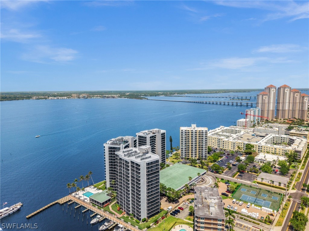 2 Bed Waterfront Home for Sale in Fort Myers, photo 43