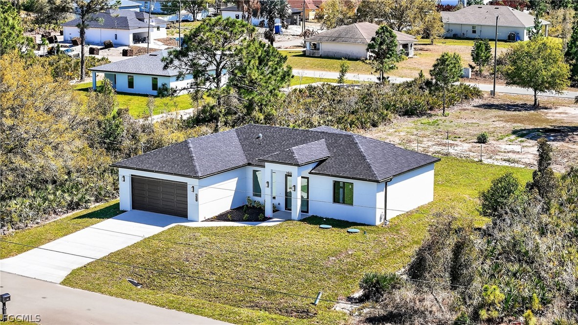 3 Bed SingleFamilyResidence for Sale in Lehigh Acres, photo 43