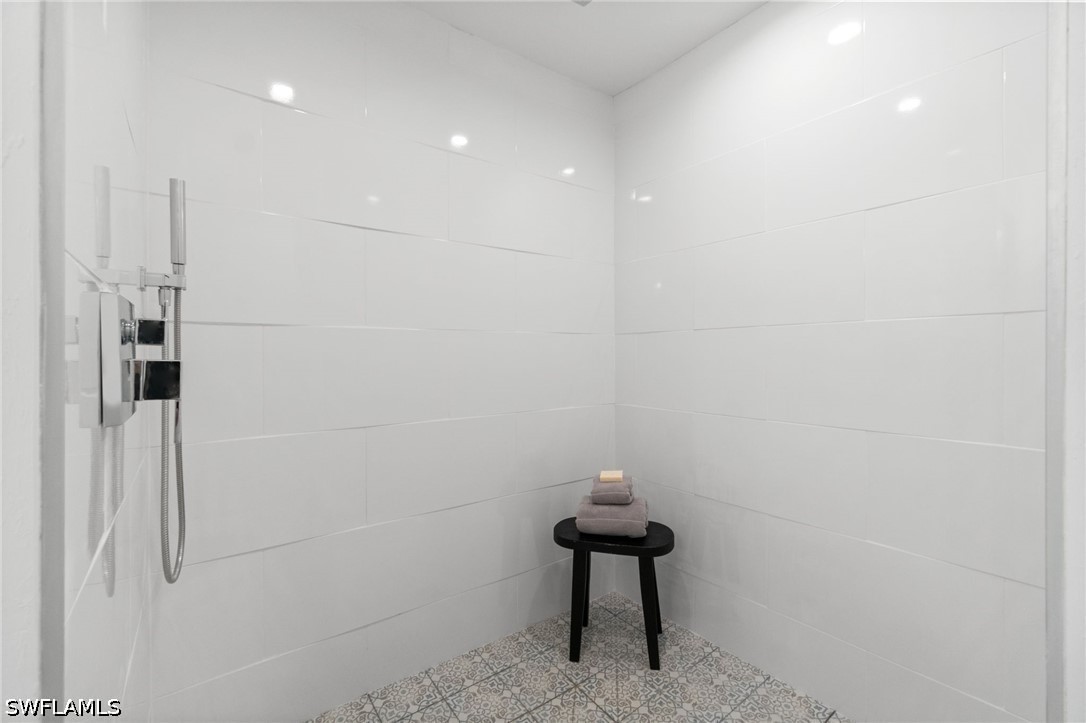 2 Bed SingleFamilyResidence for Sale in Estero, photo 43