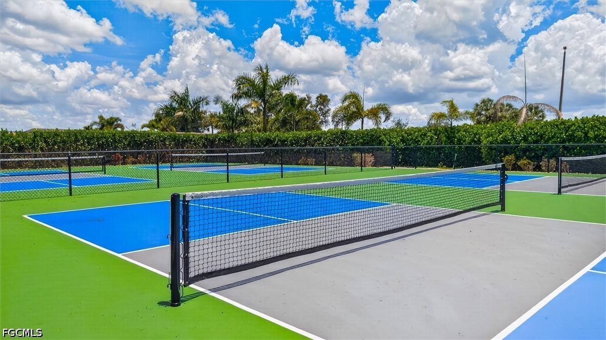 3 Bed SingleFamilyResidence for Sale in Fort Myers, photo 43