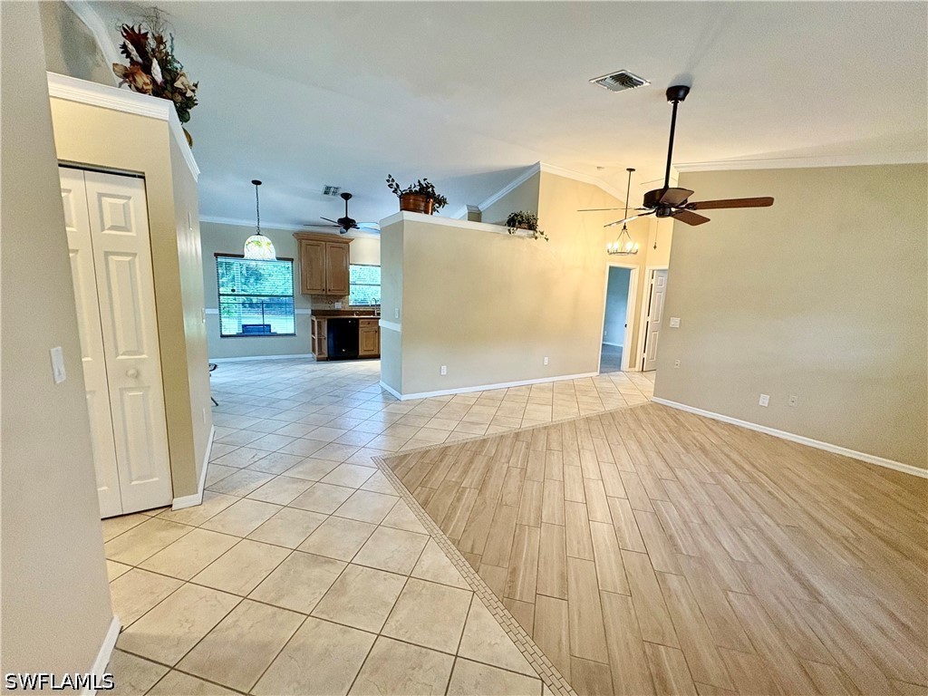 3 Bed SingleFamilyResidence for Sale in Naples, photo 43