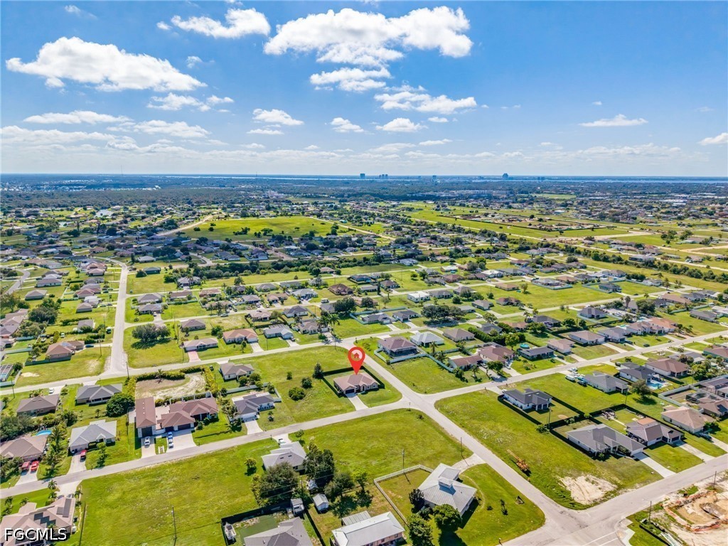 3 Bed SingleFamilyResidence for Sale in Cape Coral, photo 43