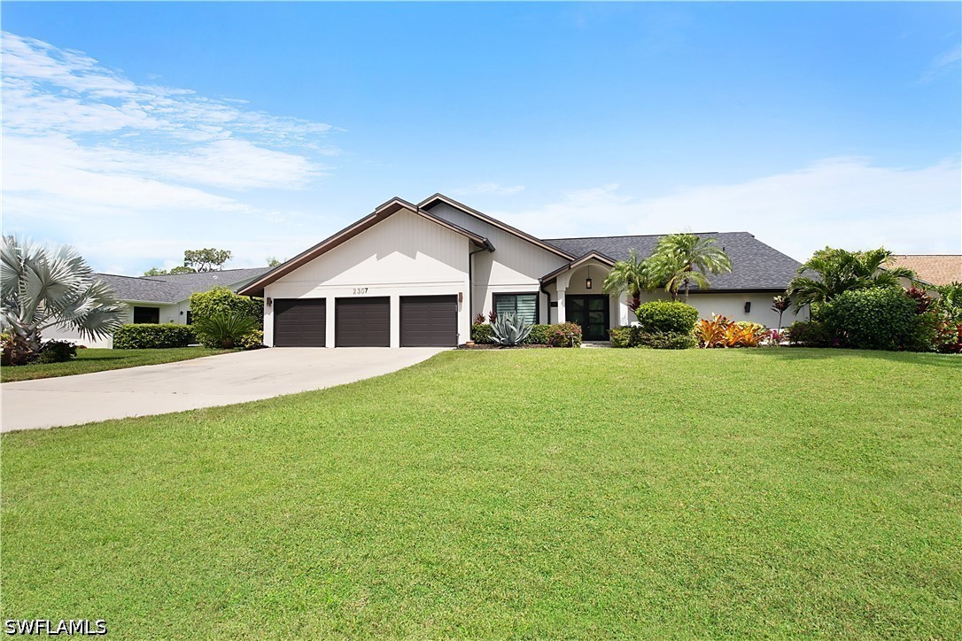 3 Bed Pool Home for Sale in Kings Lake, photo 43