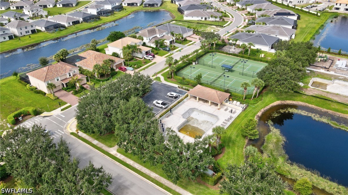 4 Bed SingleFamilyResidence for Sale in Naples, photo 43
