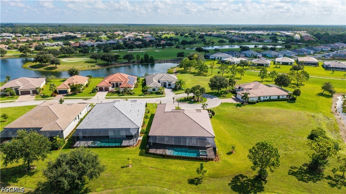 3 Bed Pool Home for Sale in Country Club, photo 43