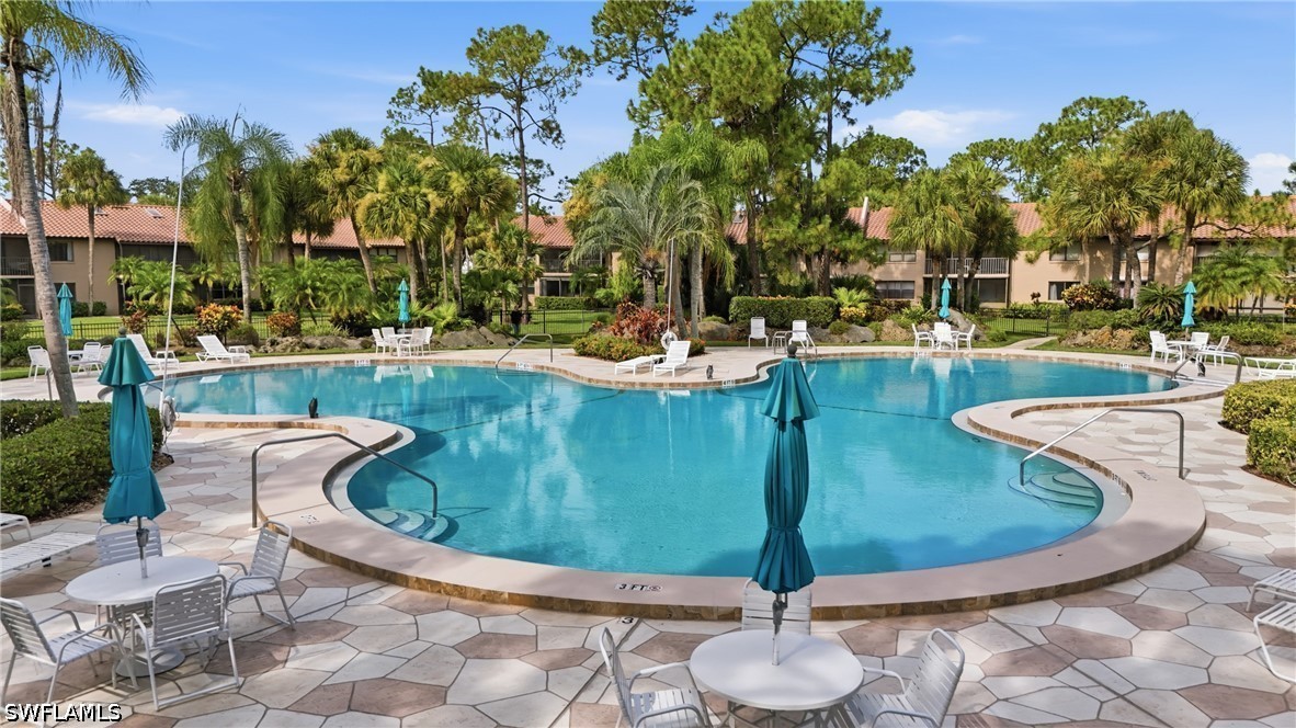 2 Bed Condominium for Sale in Coach House, photo 43