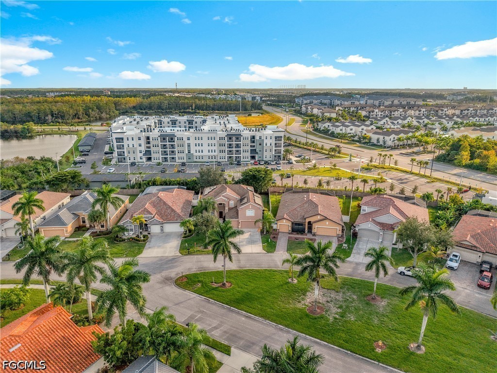 5 Bed Pool Home for Sale in Promenade West, photo 43