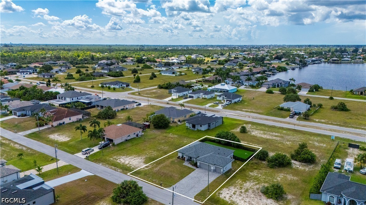 4 Bed SingleFamilyResidence for Sale in Cape Coral, photo 43