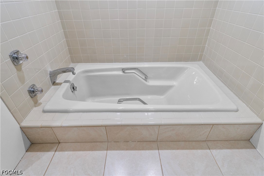 2 Bed Condominium for Sale in Sparrowood, photo 43