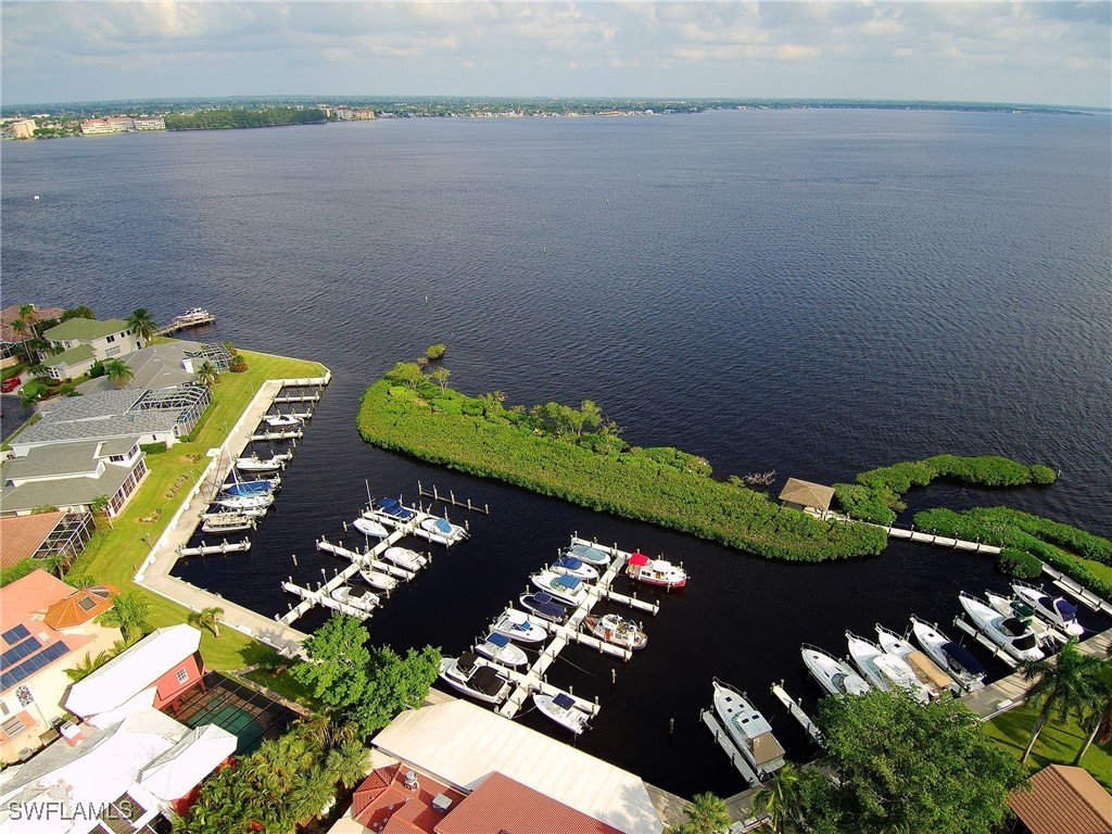 3 Bed SingleFamilyResidence for Sale in Fort Myers, photo 44