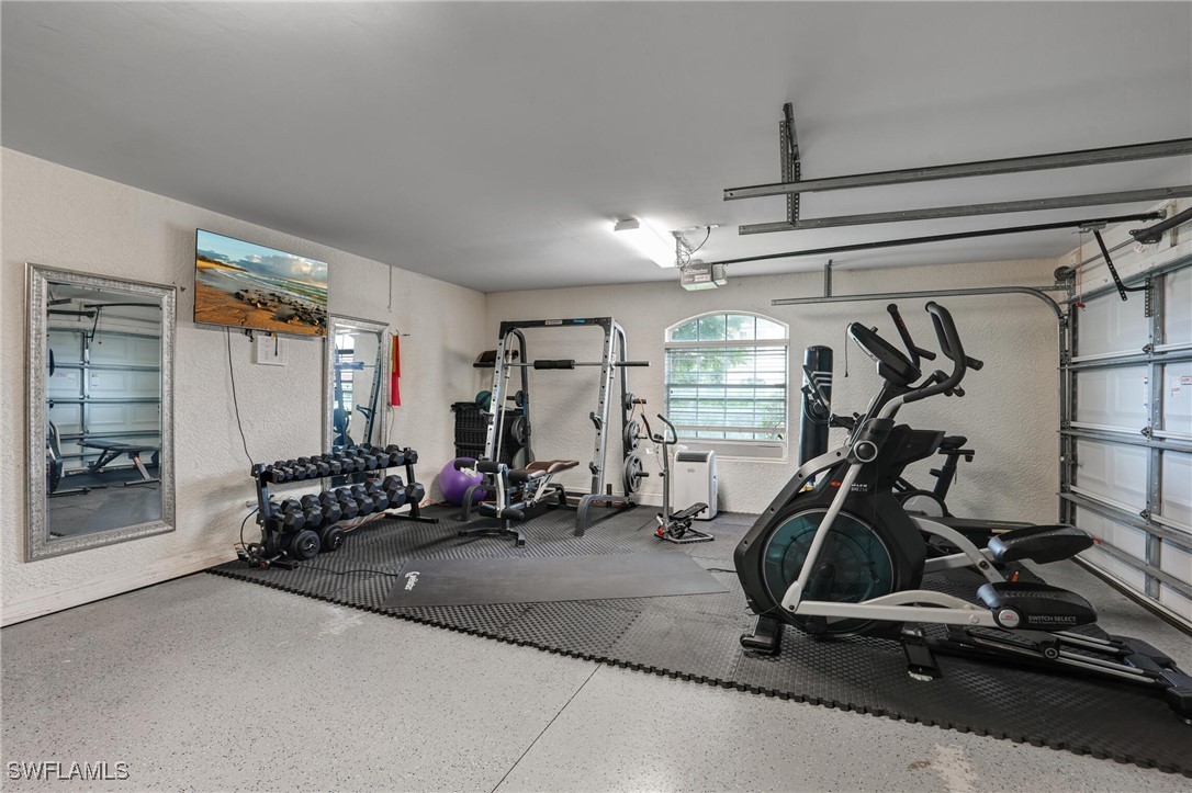 4 Bed Pool Home for Sale in Westminster, photo 44