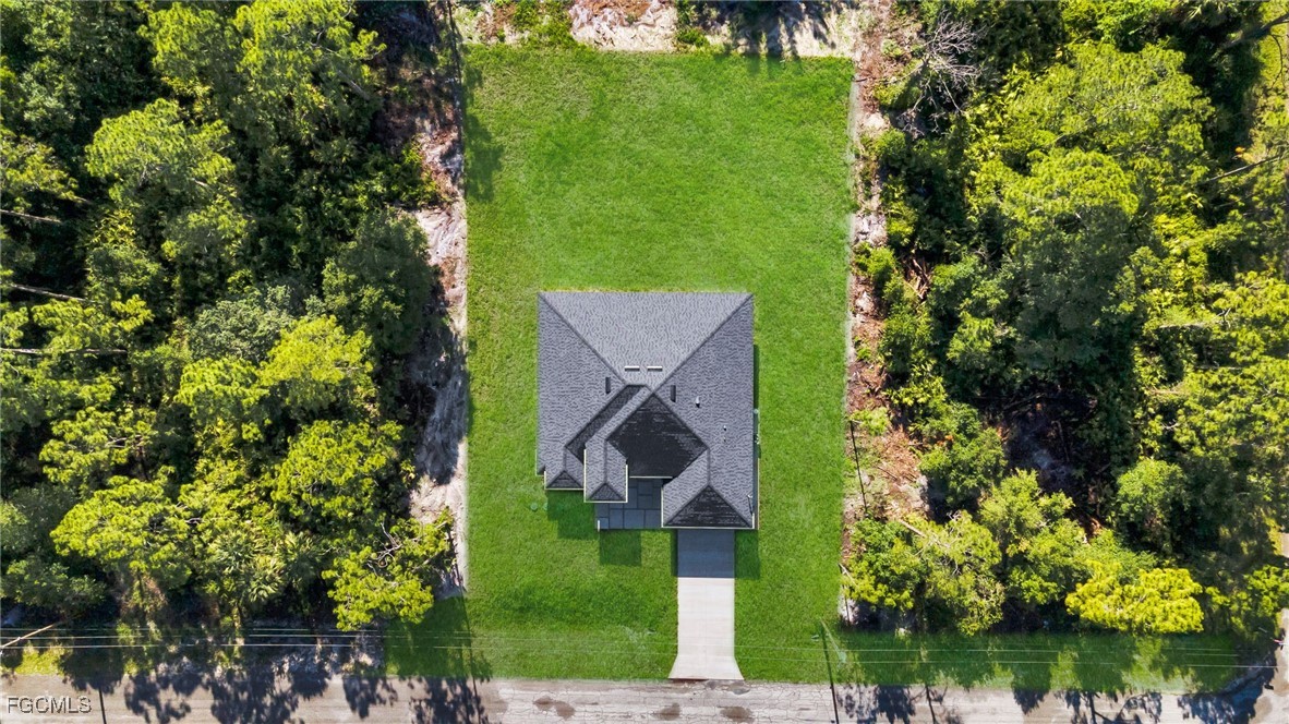 4 Bed SingleFamilyResidence for Sale in Lehigh Acres, photo 44