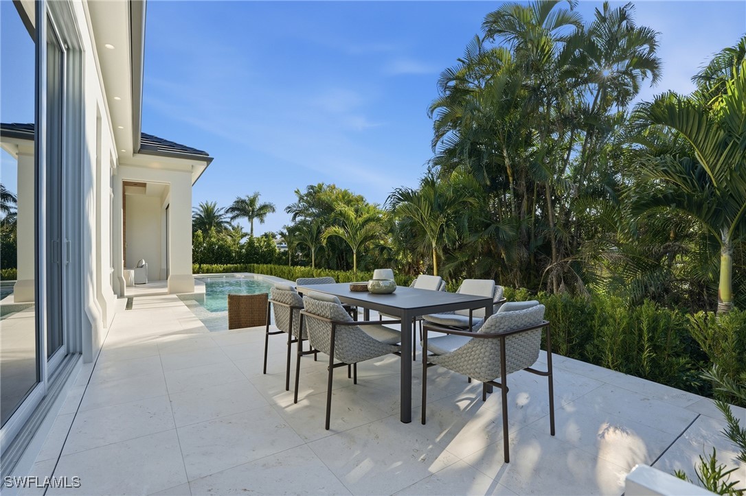 5 Bed Pool Home for Sale in Park Shore, photo 44