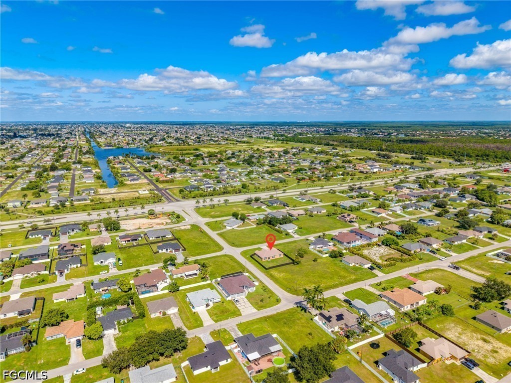 3 Bed SingleFamilyResidence for Sale in Cape Coral, photo 44