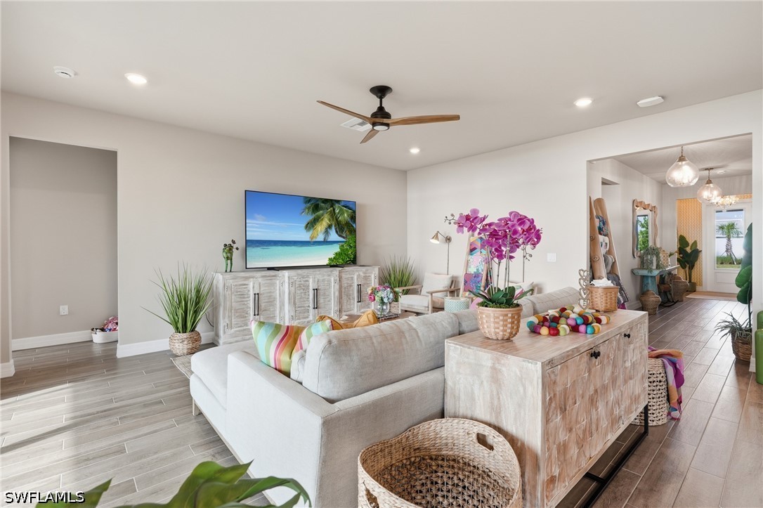 4 Bed Waterfront Home for Sale in Punta Gorda, photo 44