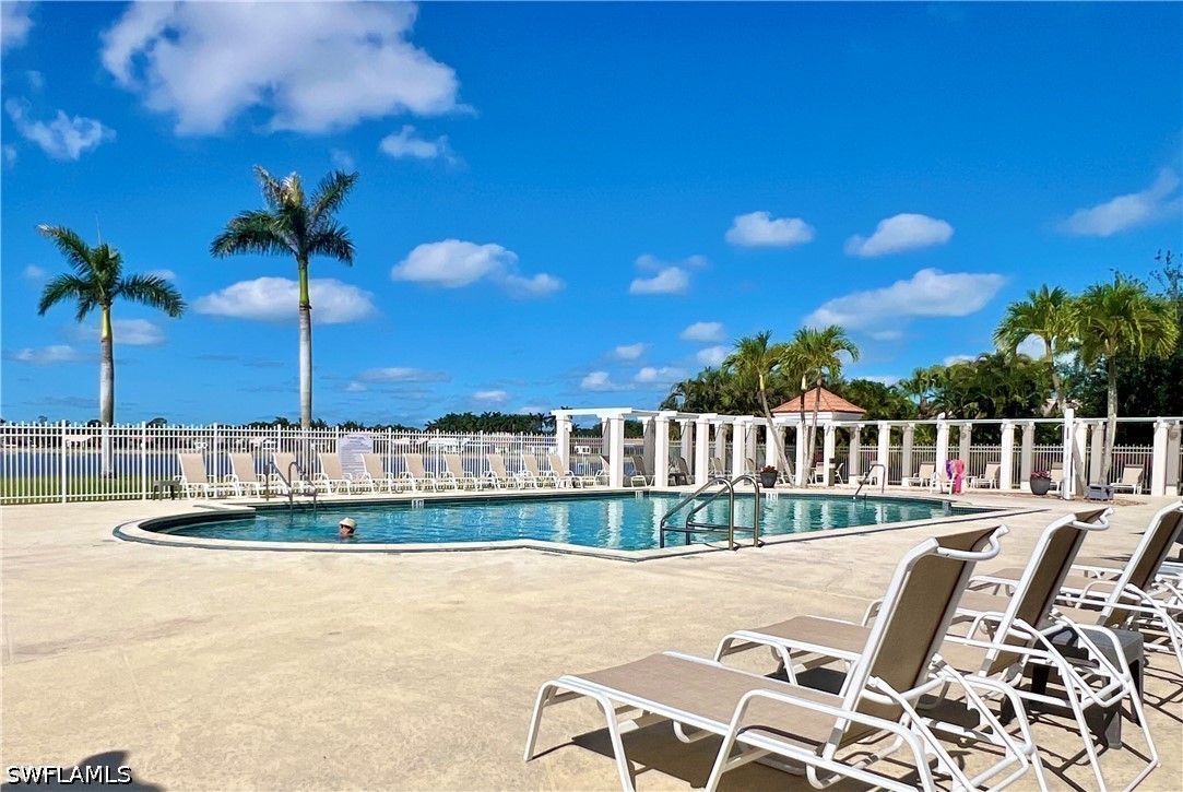 2 Bed Condominium for Sale in Naples, photo 44