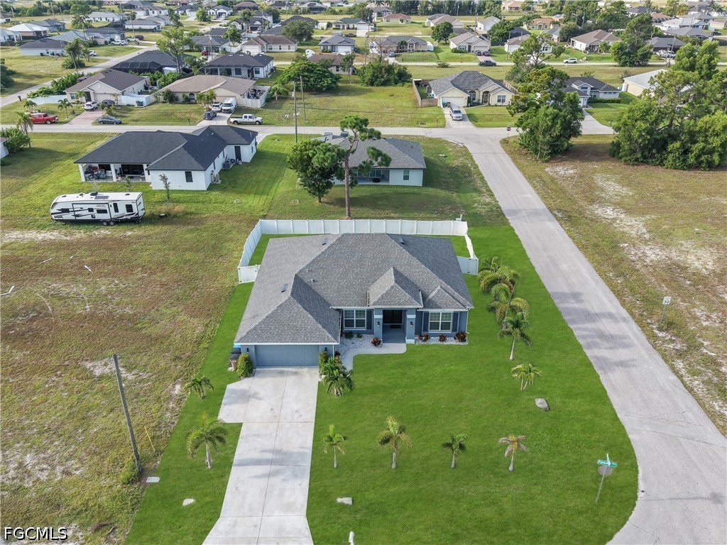 4 Bed SingleFamilyResidence for Sale in Cape Coral, photo 44