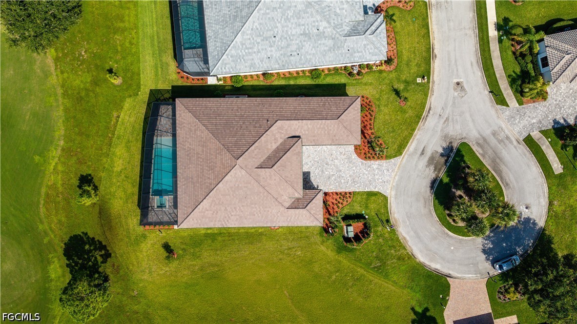 3 Bed Pool Home for Sale in Country Club, photo 44