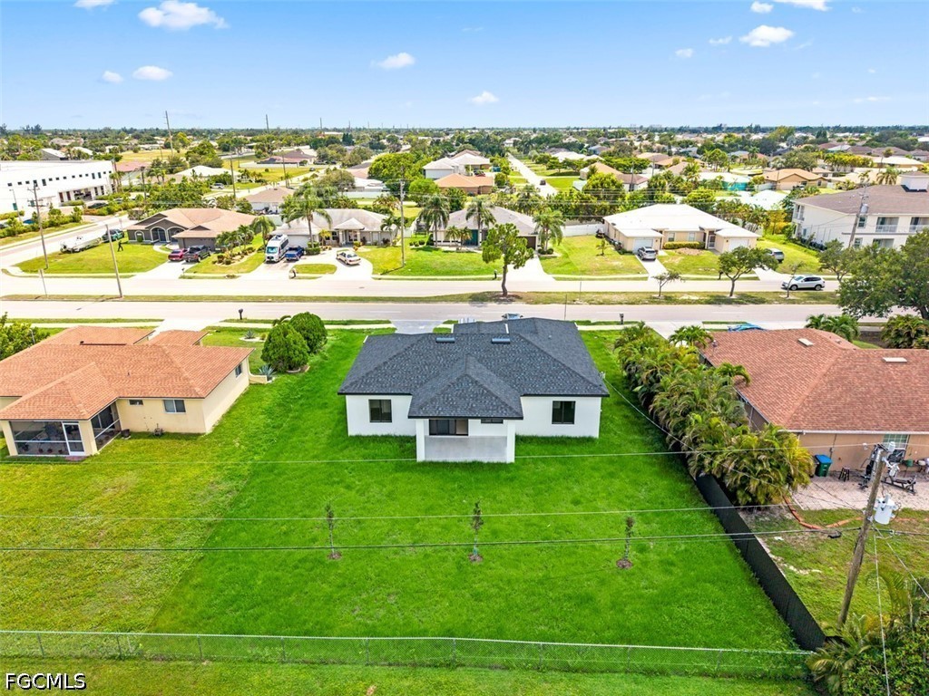 3 Bed SingleFamilyResidence for Sale in Cape Coral, photo 44