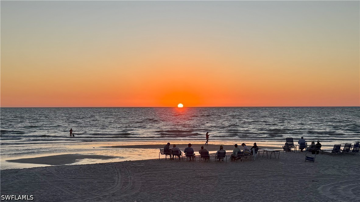 2 Bed Condominium for Sale in Naples, photo 44