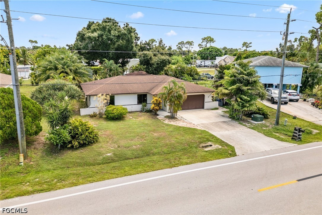 3 Bed SingleFamilyResidence for Sale in San Carlos Park, photo 44