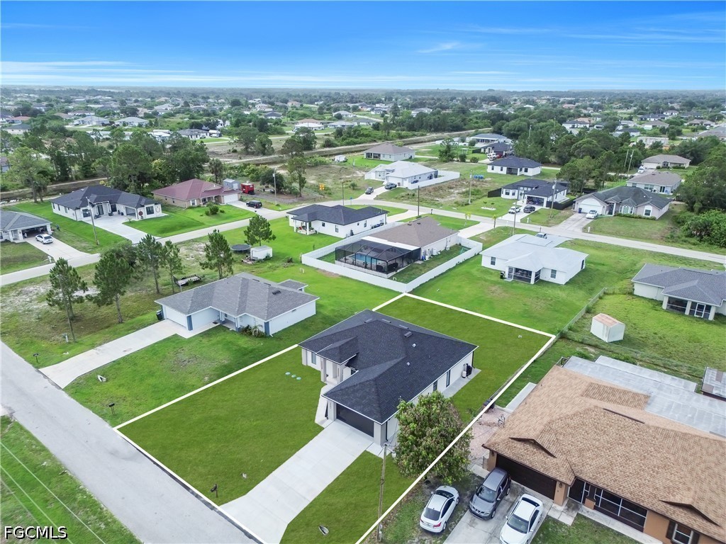 3 Bed SingleFamilyResidence for Sale in Lehigh Acres, photo 44