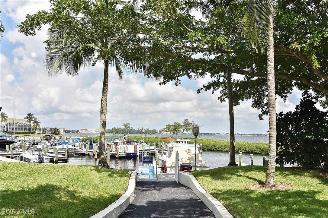 3 Bed SingleFamilyResidence for Sale in Fort Myers, photo 45