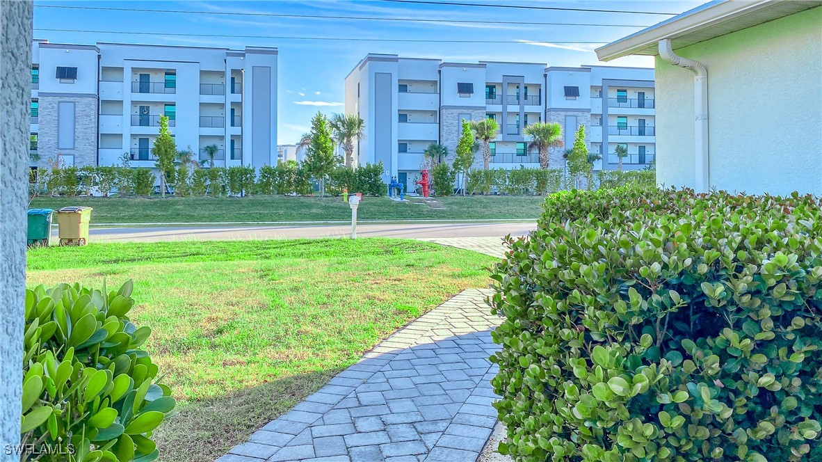 3 Bed SingleFamilyResidence for Sale in Cape Coral, photo 45