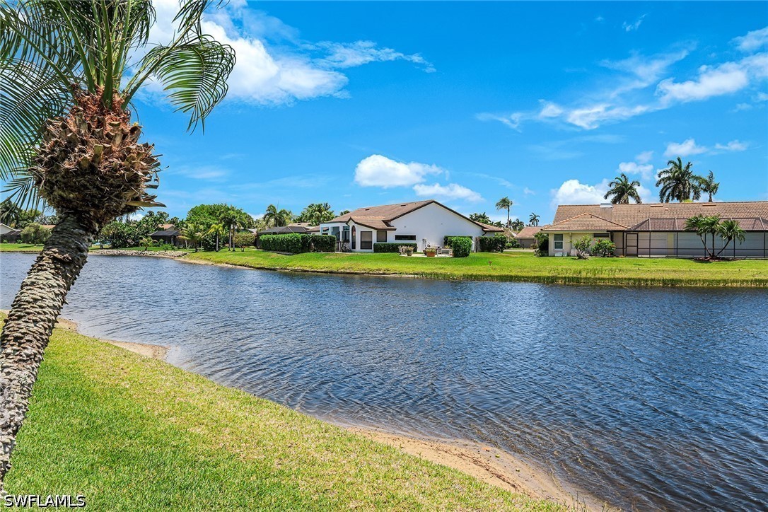 3 Bed Pool Home for Sale in Vanderbilt Lakes, photo 45