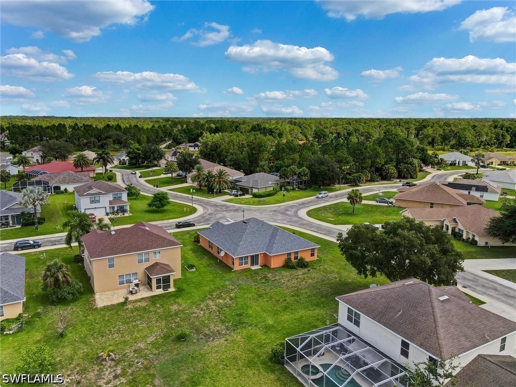 4 Bed SingleFamilyResidence for Sale in Town Lakes, photo 45