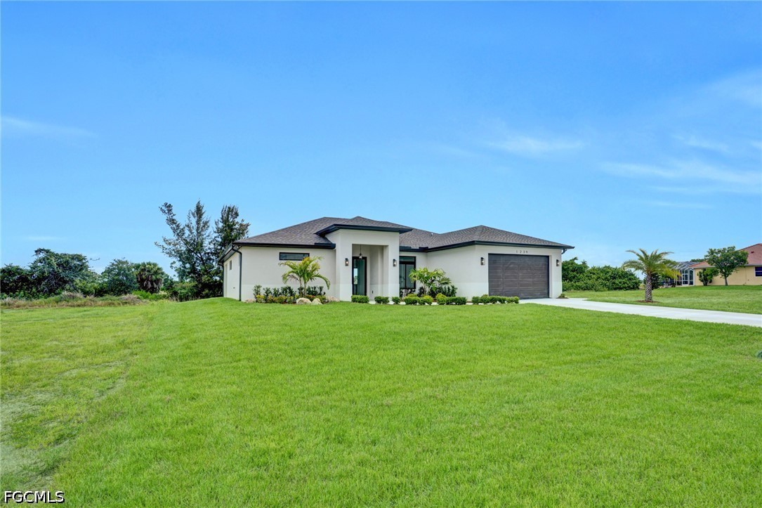 3 Bed Waterfront Home for Sale in Cape Coral, photo 45