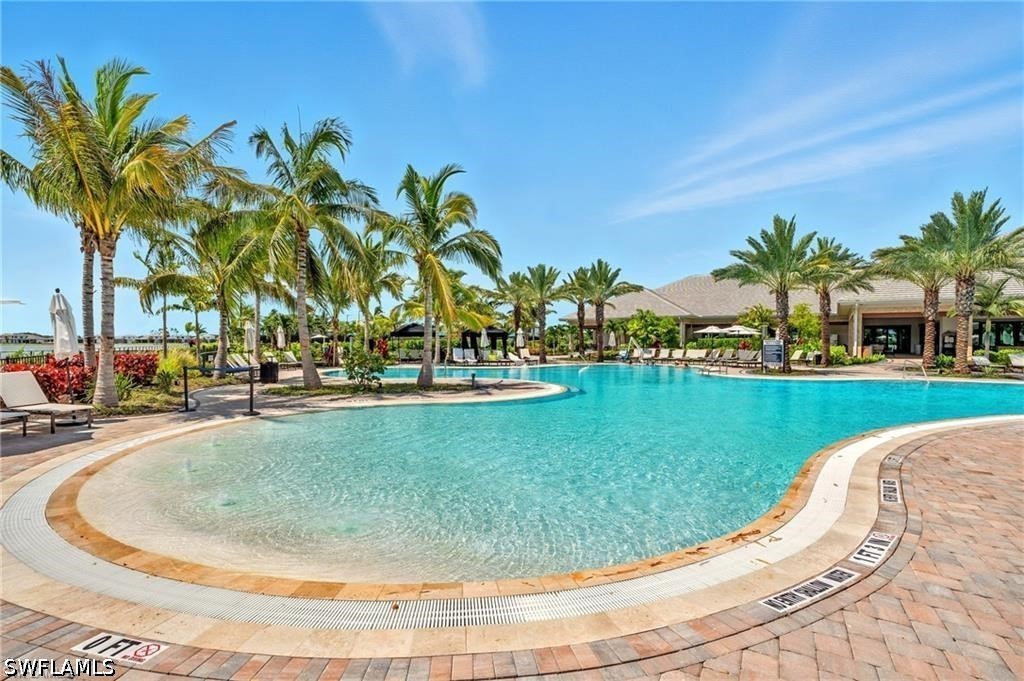 4 Bed SingleFamilyResidence for Sale in Fort Myers, photo 45