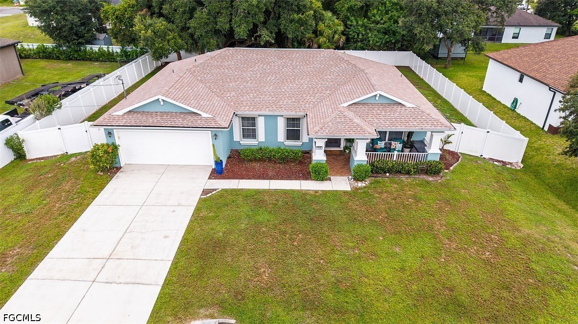 3 Bed SingleFamilyResidence for Sale in Mirror Lakes, photo 45