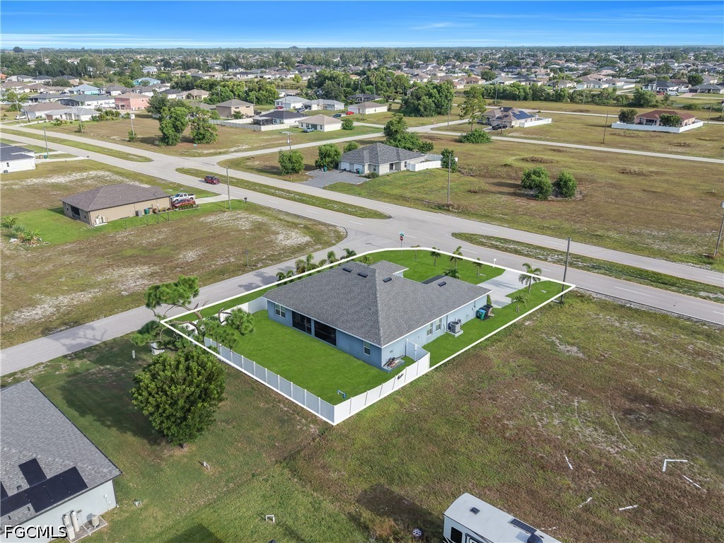 4 Bed SingleFamilyResidence for Sale in Cape Coral, photo 45