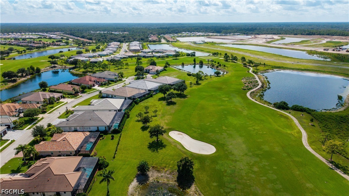 3 Bed Pool Home for Sale in Country Club, photo 45