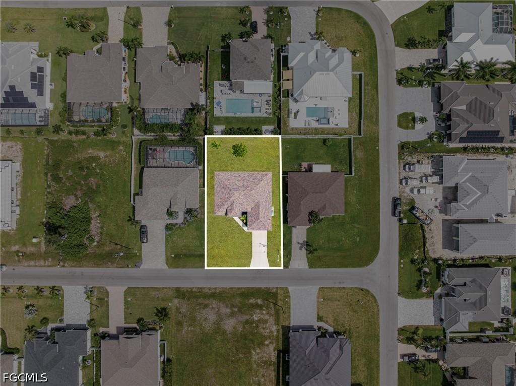 3 Bed SingleFamilyResidence for Sale in Cape Coral, photo 45