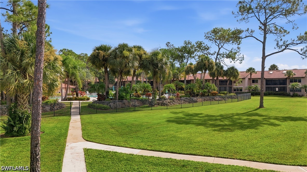 2 Bed Condominium for Sale in Coach House, photo 45